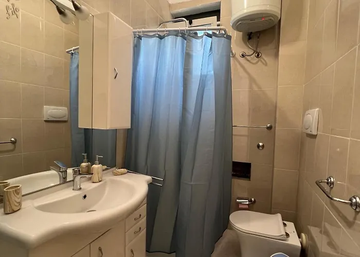 公寓 Dyrrah G In The Heart Of